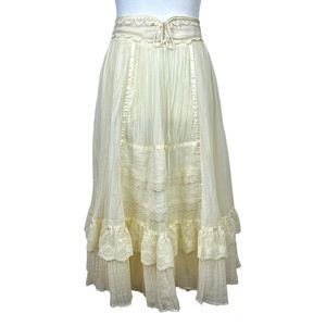 Gunne Sax Vintage Cream Tier Lace Ribbon Boho Skirt in size 9 (modern size 6)